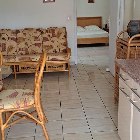 Logement Spacieux Deux Pieces A Baie Mahault المظهر الخارجي الصورة