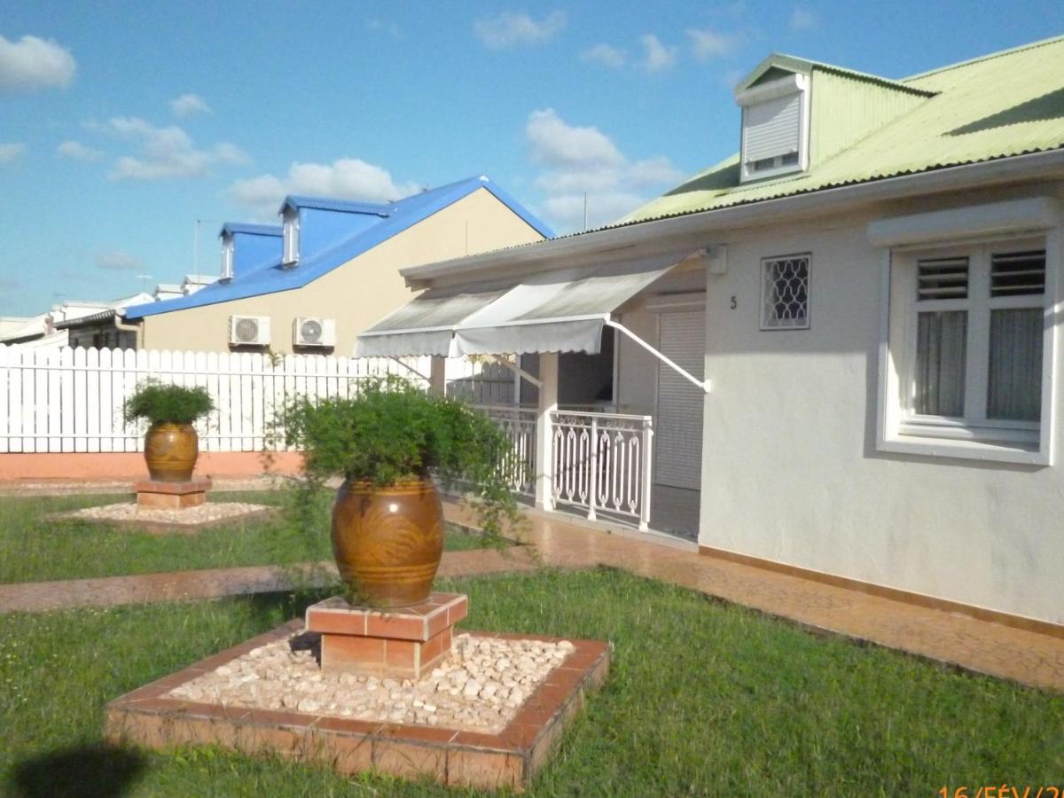 Logement Spacieux Deux Pieces A Baie Mahault المظهر الخارجي الصورة