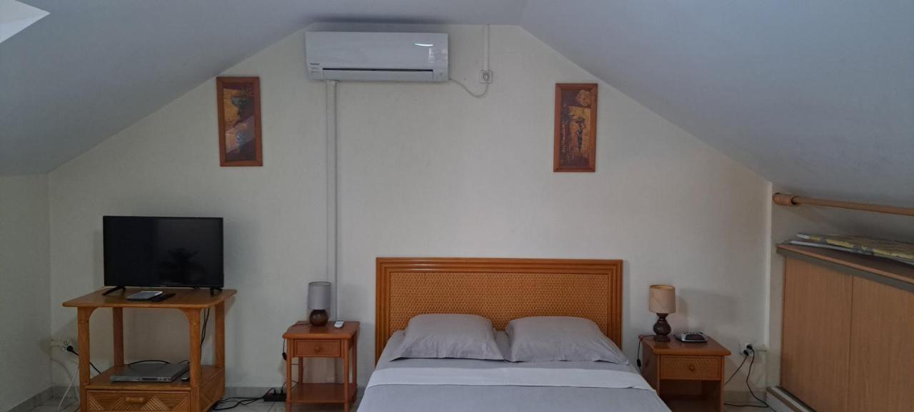 Logement Spacieux Deux Pieces A Baie Mahault المظهر الخارجي الصورة