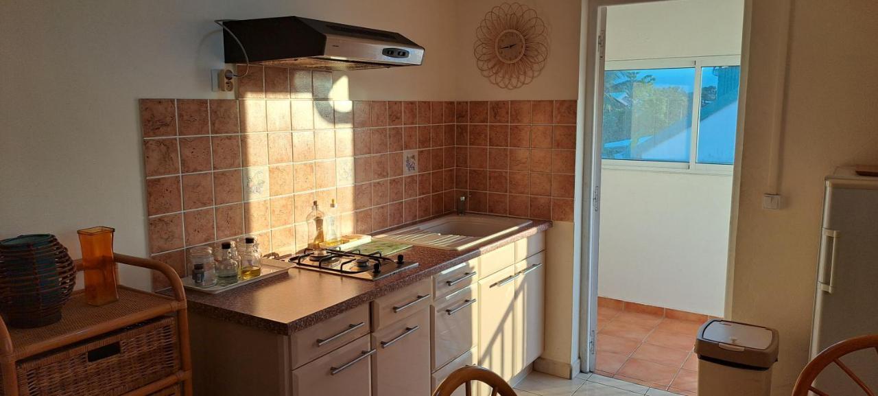 Logement Spacieux Deux Pieces A Baie Mahault المظهر الخارجي الصورة