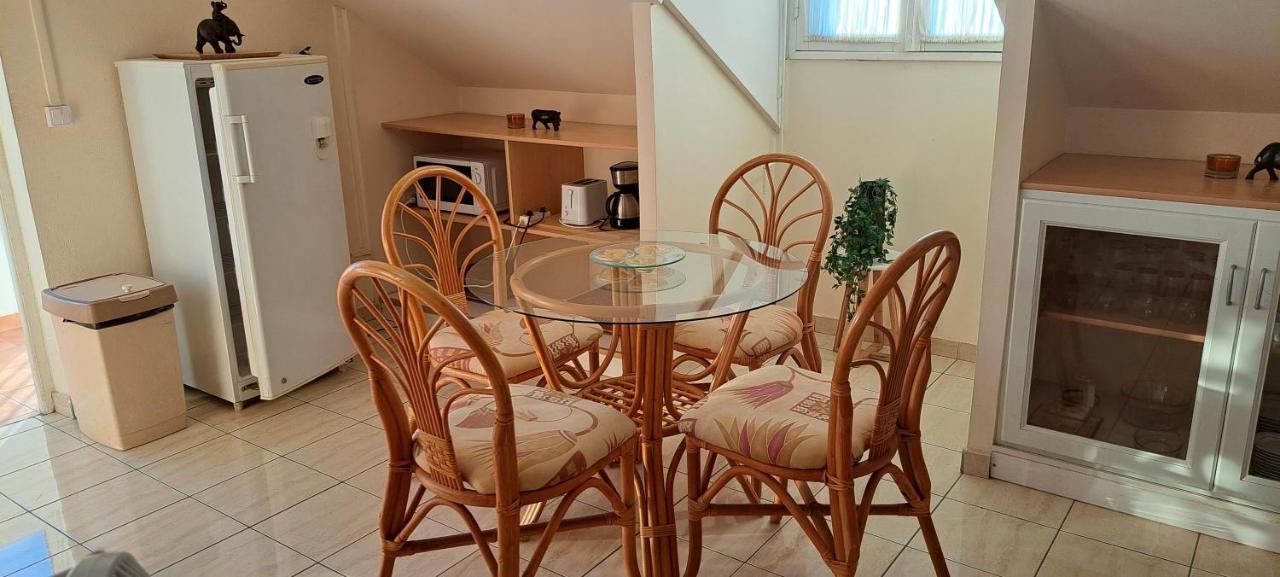 Logement Spacieux Deux Pieces A Baie Mahault المظهر الخارجي الصورة