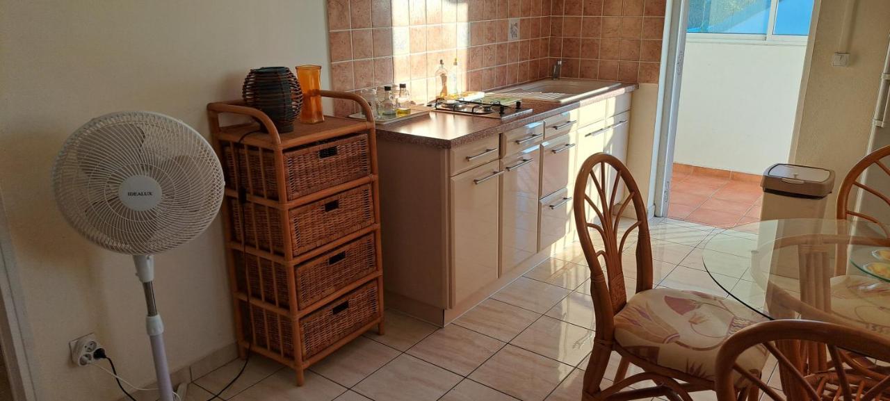 Logement Spacieux Deux Pieces A Baie Mahault المظهر الخارجي الصورة